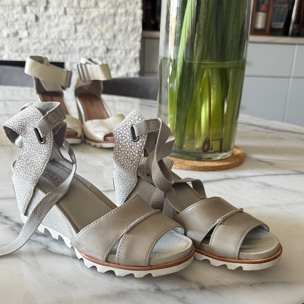Sorel Women's Sandals in Gray and Cream